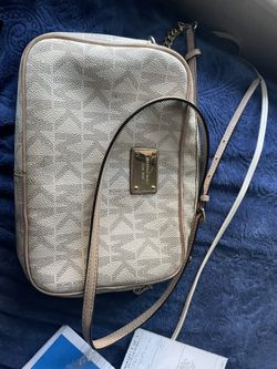 beige michael kors crossbody purse
