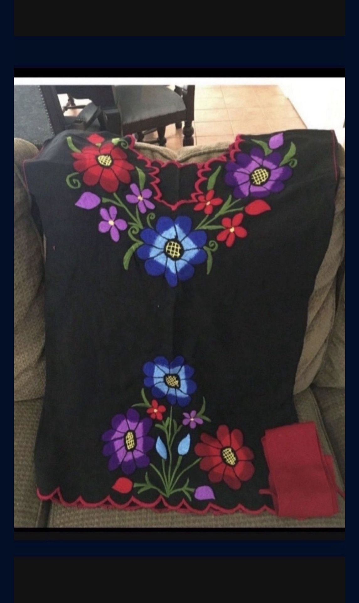 Vestido mexicano para niña entre 8y 12 Años nuevo con el cinto