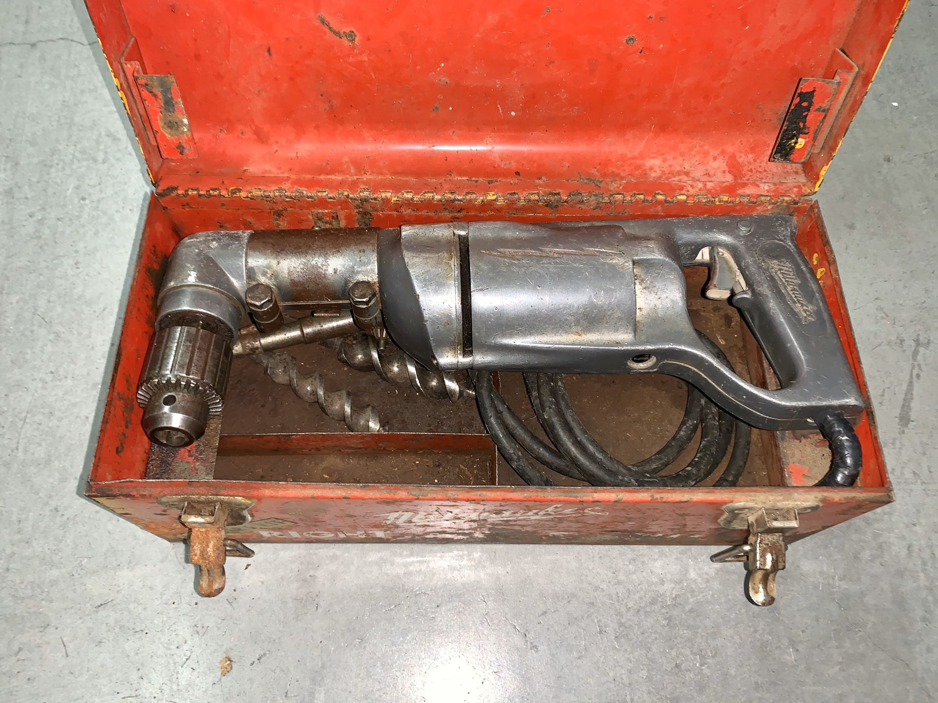 Milwaukee Plumbers Kit Right Angle Drill With Box And Bits