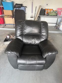 Recliner couch