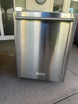 Dishwasher KitchenAid stainless steel