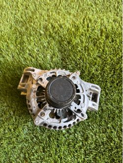 2014 3.6 Jeep Grand Cherokee Alternator
