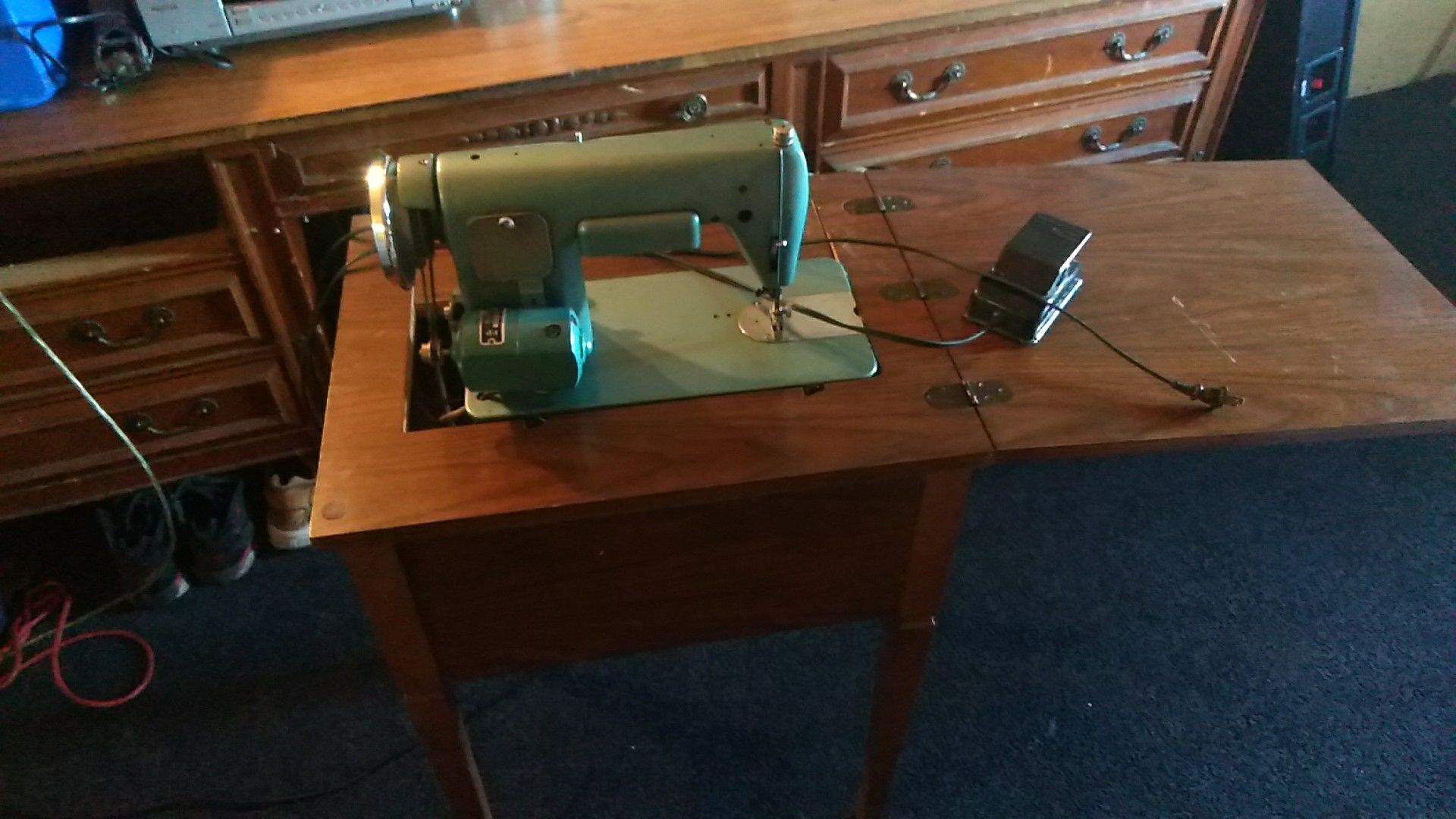 Sewmor sewing machine model 754