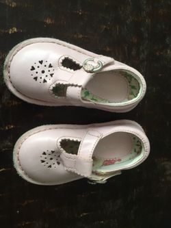 Baby shoes (12-18 months)
