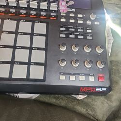 Akai Pro MPD32
