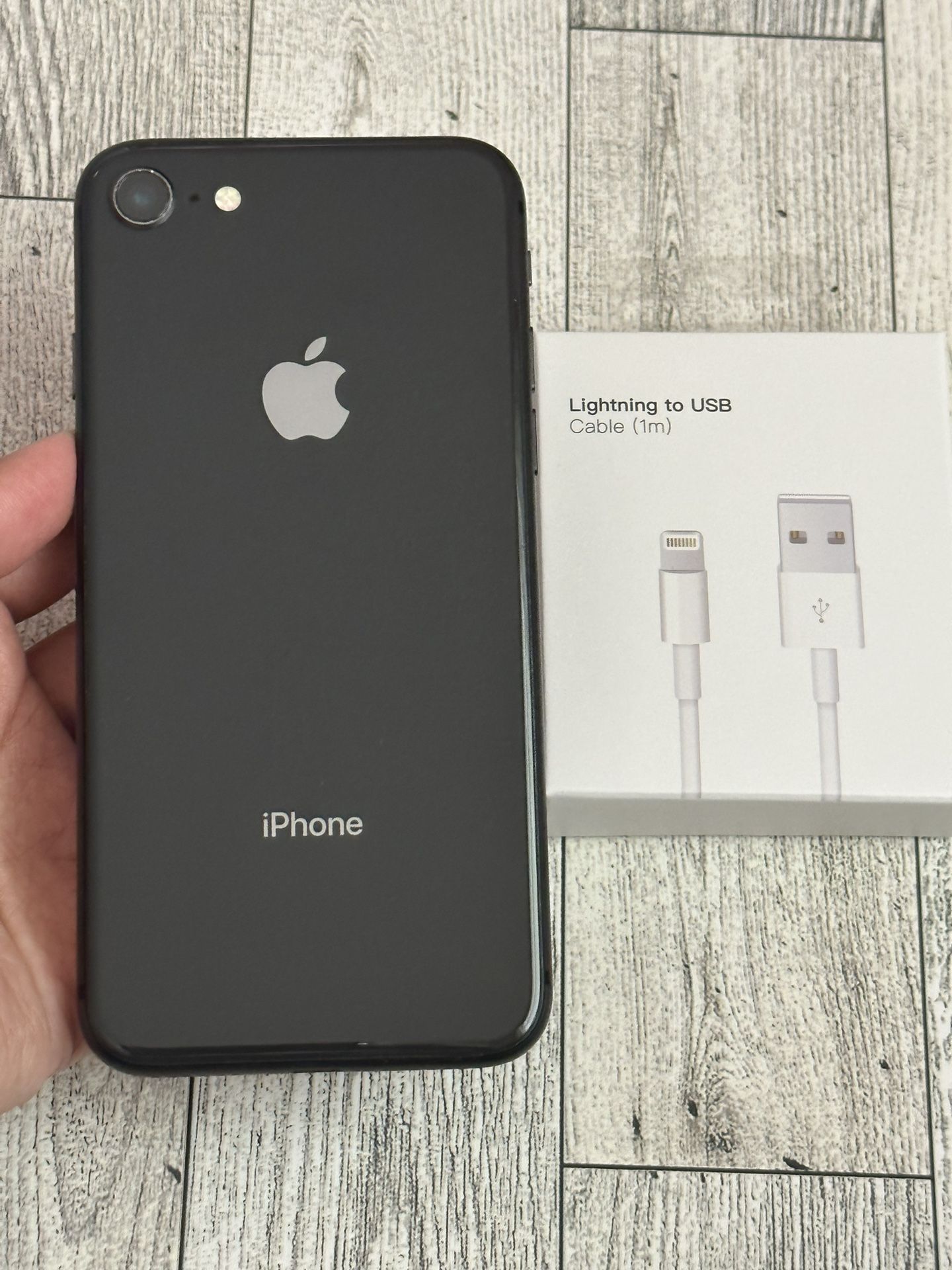 IPhone 8 (64gb) Spacr Grey UNLOCKED