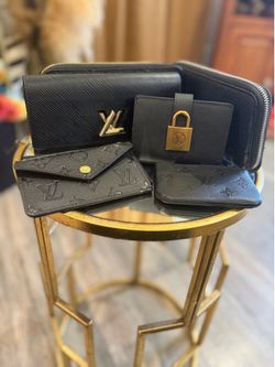 Brand new wallets, 6 available