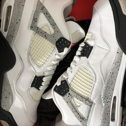 Air Jordan Retro 4