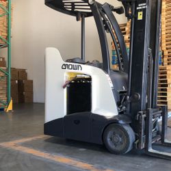 Crown Dock Stocker Forklift 