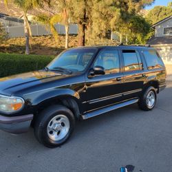 1995 Ford Explorer