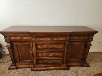 Hutch/Side Table
