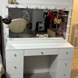White Vanity Desk with Mirror & Lights