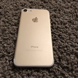 UNLOCKED IPHONE 7/ READY FOR USE 