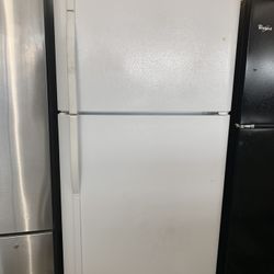 Kenmore Top And Bottom Refrigerator 