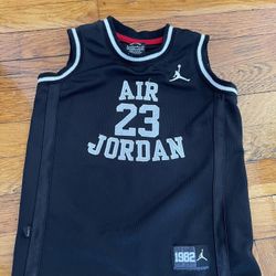 Nike Air Jordan Michael #23 Fly Since 1982 Stitched Black Jersey toddler Sz 4/5