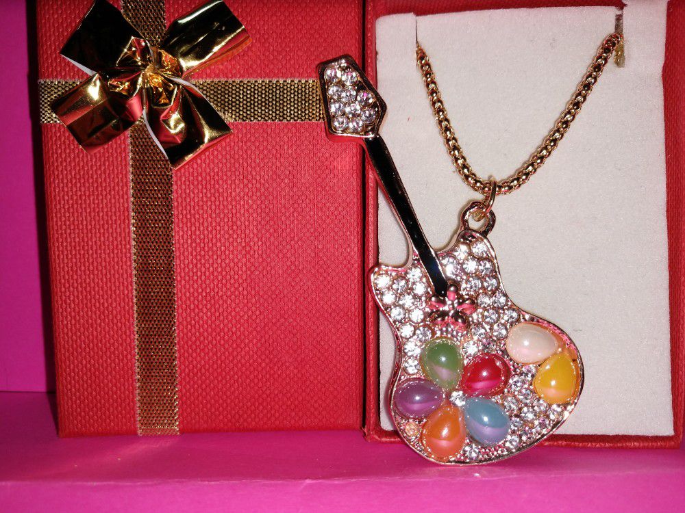 Crystal guitar Necklace nwt