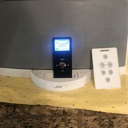 Bose Speaker and Ipod
