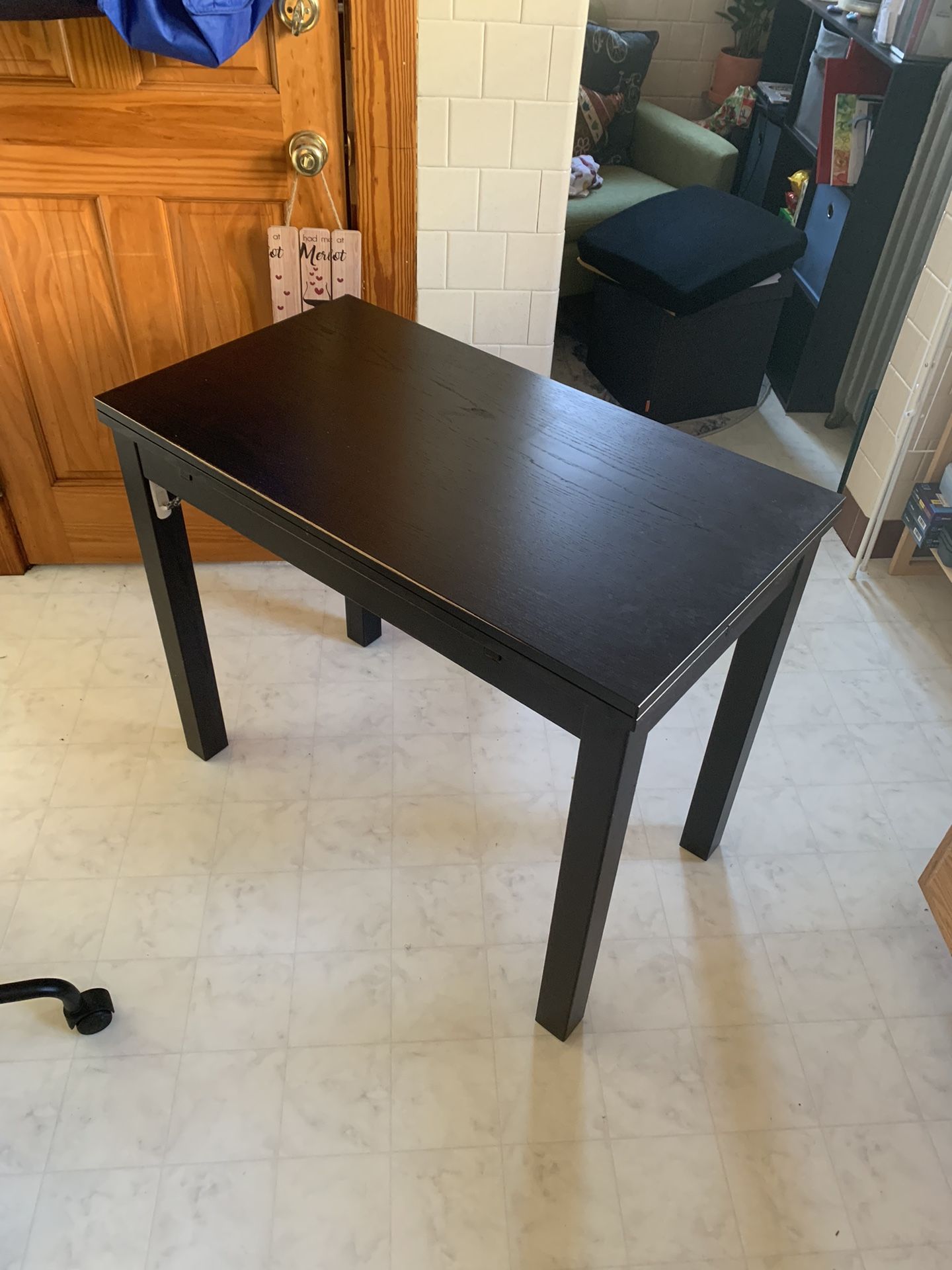 Wooden Expandable Table / Desk