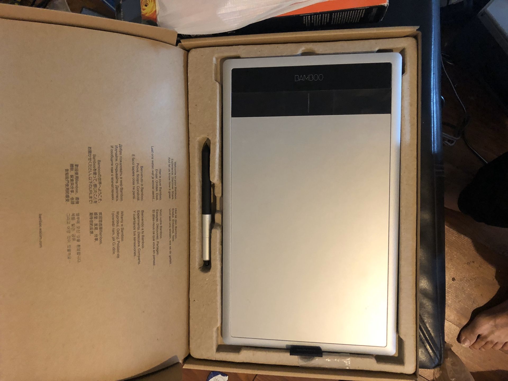 Wacom cth-670 art tablet