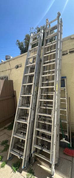24 ft Extension ladder