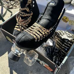 Moxi Panther Roller Skates Size  7 $150.00 Brand new