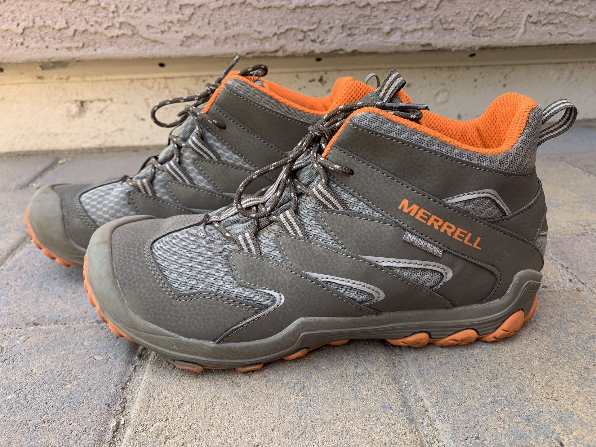 Merrell Waterproof Boys Youth Hiking Boots Shoes Size 6