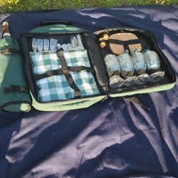 Complete Picnic Backpack 