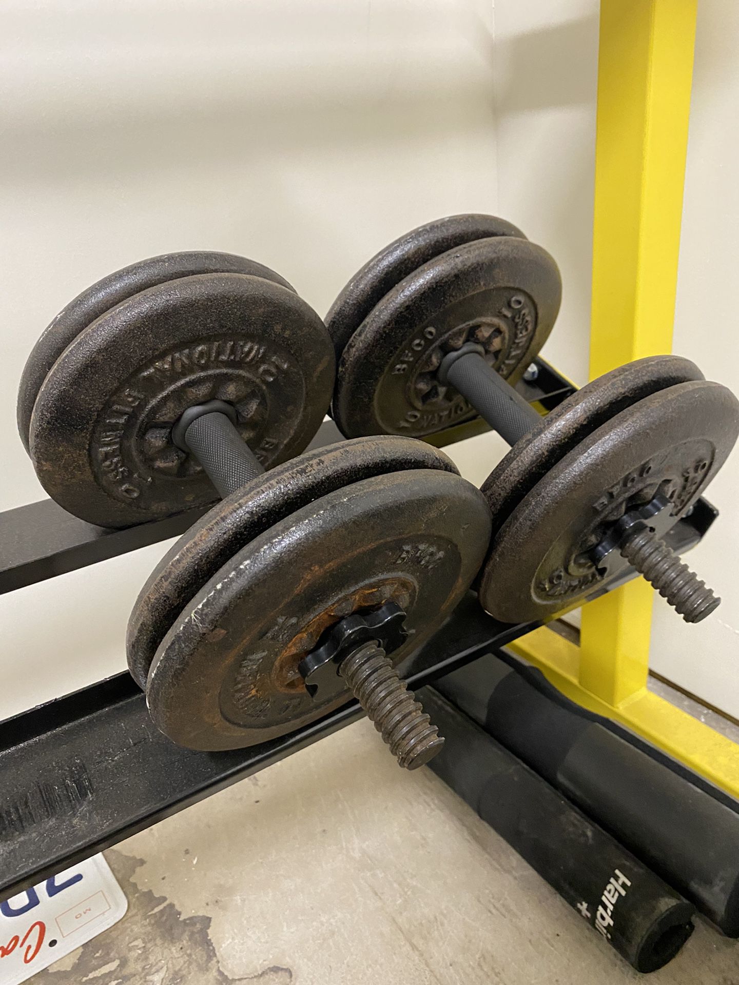 40 Pound Adustable Dumbbells (80 Lbs Of Weight) 
