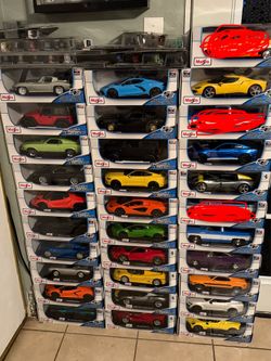 Maisto 1/18