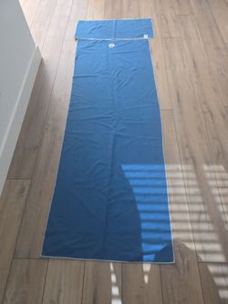 Iuga yoga mat towel with personal sweat towel