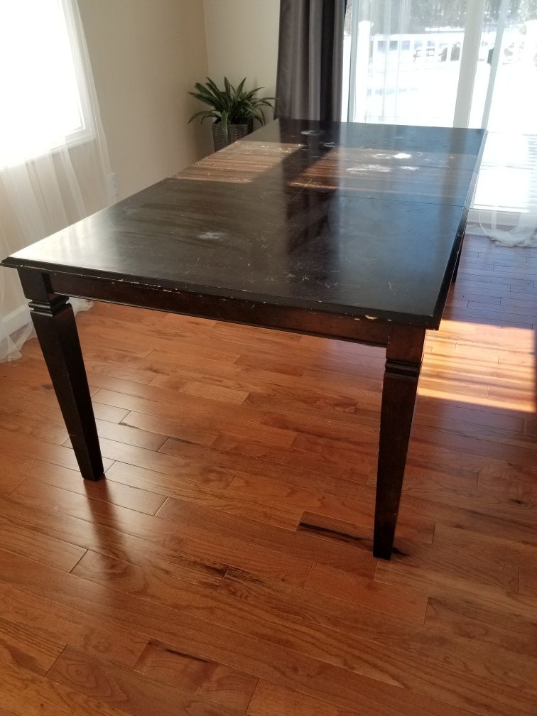 FREE!!!Extendable dining room table, espresso. Seats 8