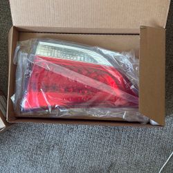 Toyota Sienna 2016 Headlights (Pair)