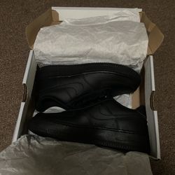 Black Airforce 1’s LE 