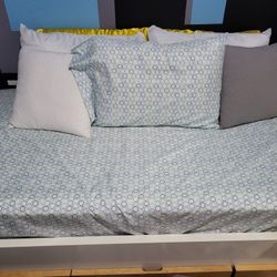 Twin Bed With Drawers