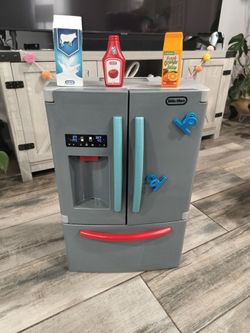 Little Tikes Toy Refrigerator with Accessories