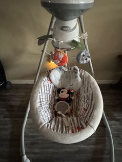 Baby swing