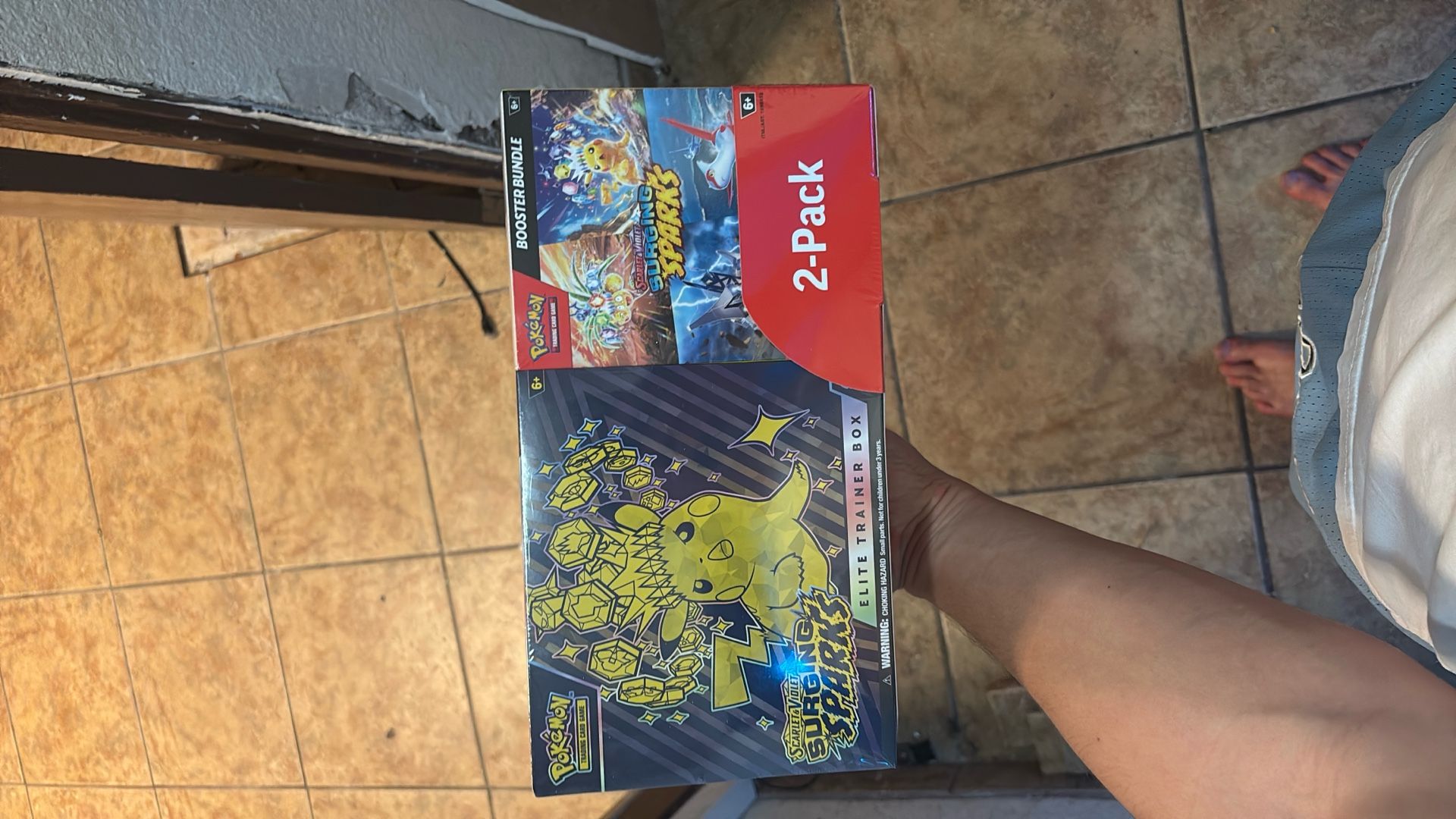 SURGING SPARKS ELITE TRAINER BOX AND BOOSTER PACK BUNDLE