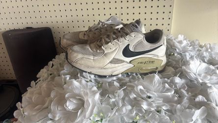 Air max white gray black