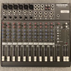 Mackie 1402 VLZ Stereo Line Mixer With Case for Sale in Torrance