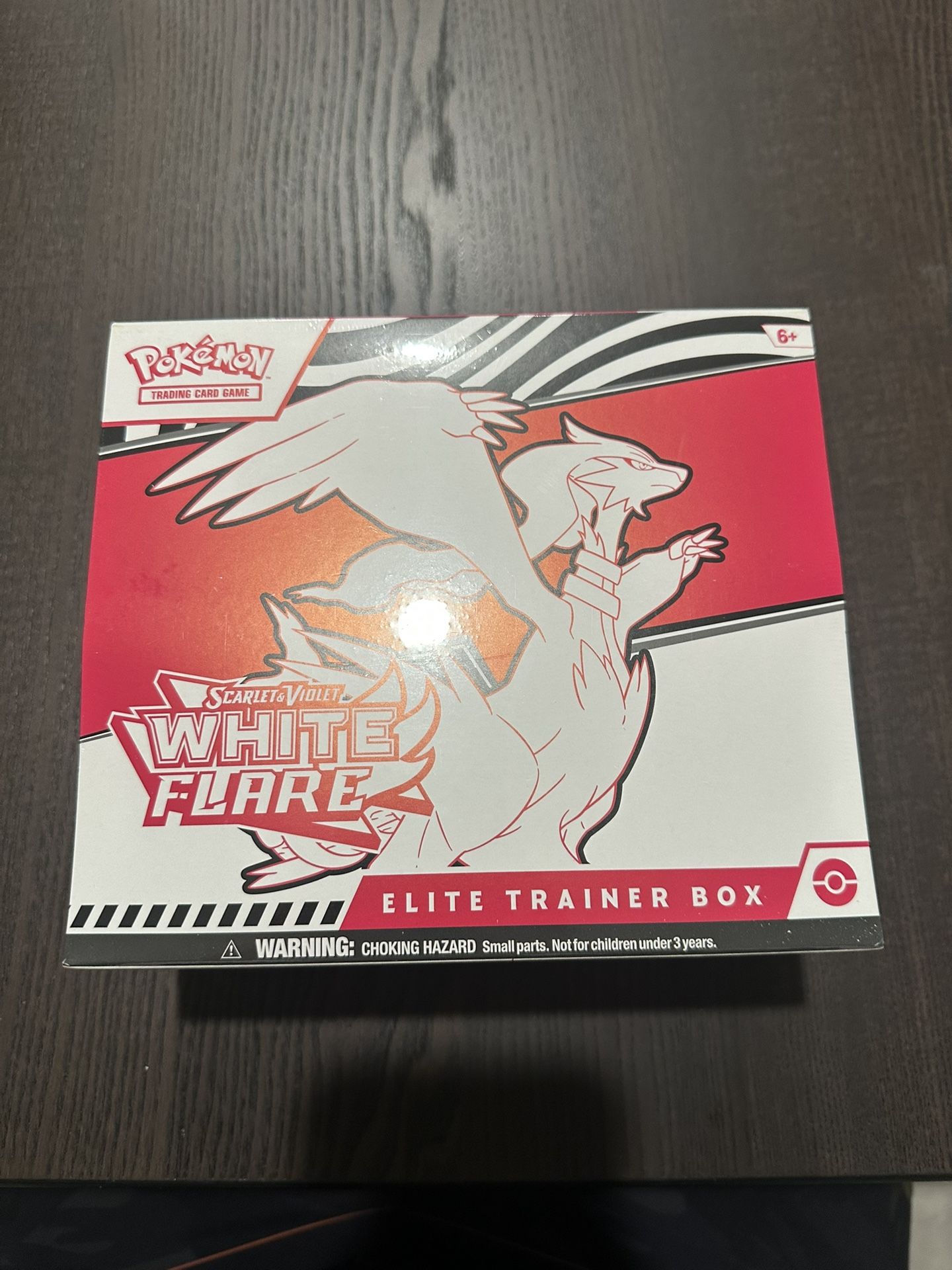 White Flare ETB