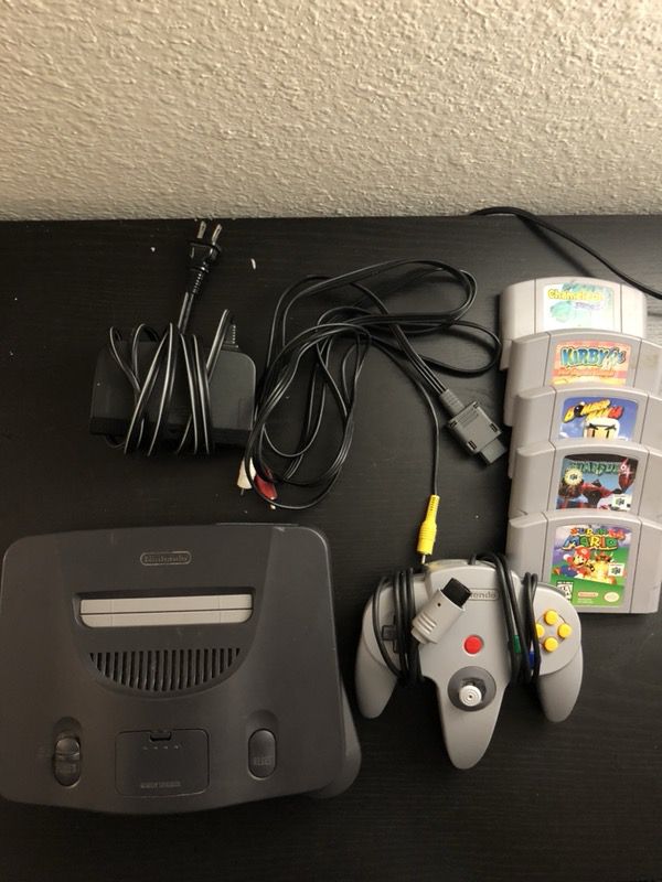 Nintendo 64 Gaming console w/ controller, cables, 5 games