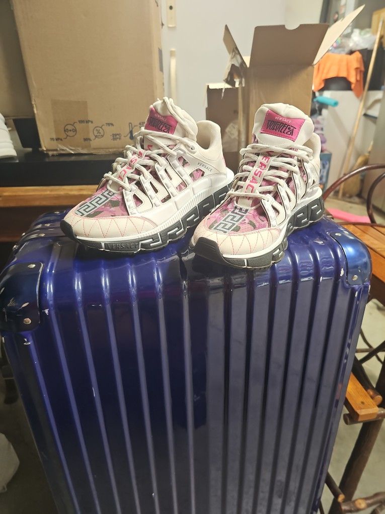 women's sneakers Versache
