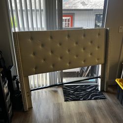 Headboard For A Queen Size Bed 