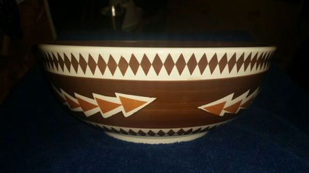 Large 11" Acorn Festival Serving Bowl