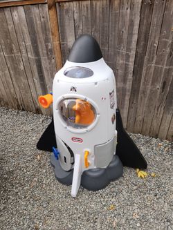 Little Tikes Adventure Rocket Ship Toy Playset
Kids Astronaut Space Ship Moon Mars Exploration Plastic