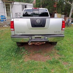 2004 Nissan Titan