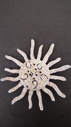 Scarf pin