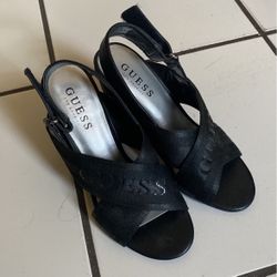 Guess Negro Size 51/2