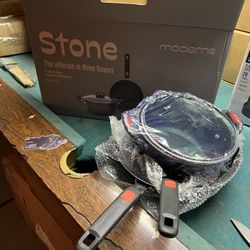 Stone. The ultimate in three flavors A set of three exquisite delicacies 30 22 22