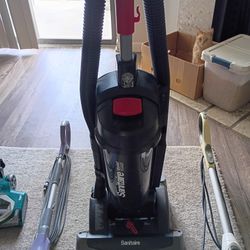 SANITAIRE COMMERCIAL GRADE VACUUM EVERYTHING WORKS $20